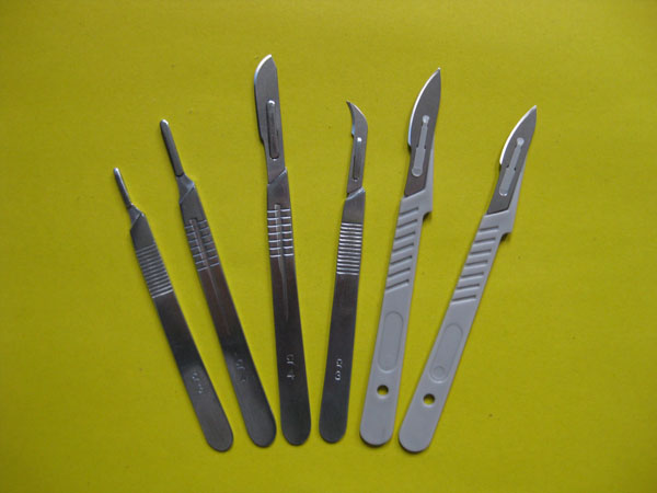 D21-Scalpels and han