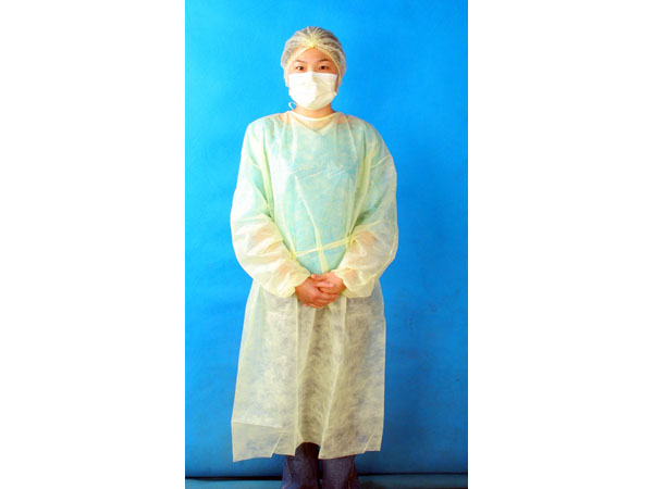 B17-Isolation Gown